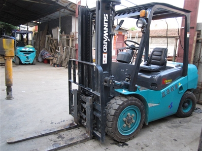 3 ton forklift